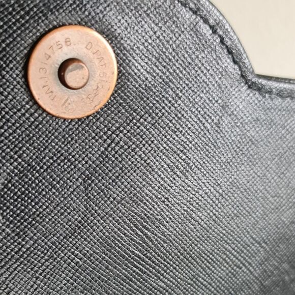 Yves Saint Laurent YSL Vintage Leather Shoulder Bag Black - Picture 14 of 16